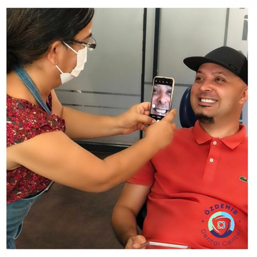 Slider image (6) Ozdemir Dental Center